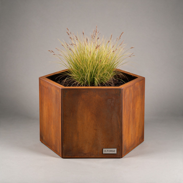 Jardinière en acier Corten - Hexagone - Ø 60×40 cm, vue d'ensemble sur fond blanc